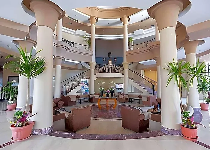 אתר נופש Parrotel Aqua Park